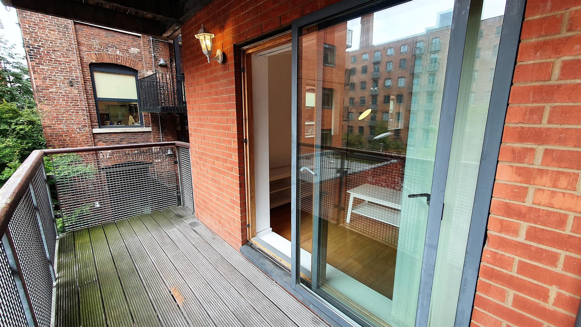 27 Lockes Yard Great Marlborough St Manchester